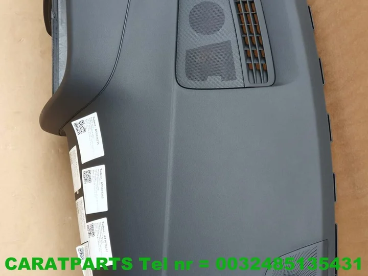 8t1857041f-8t1857003c-8t1857003d-audi-a5-dashboard-a5 — foto 7