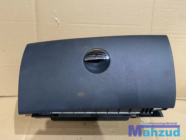 mini-cooper-handschoenenkast-dashboardkast-uk-engels-012006