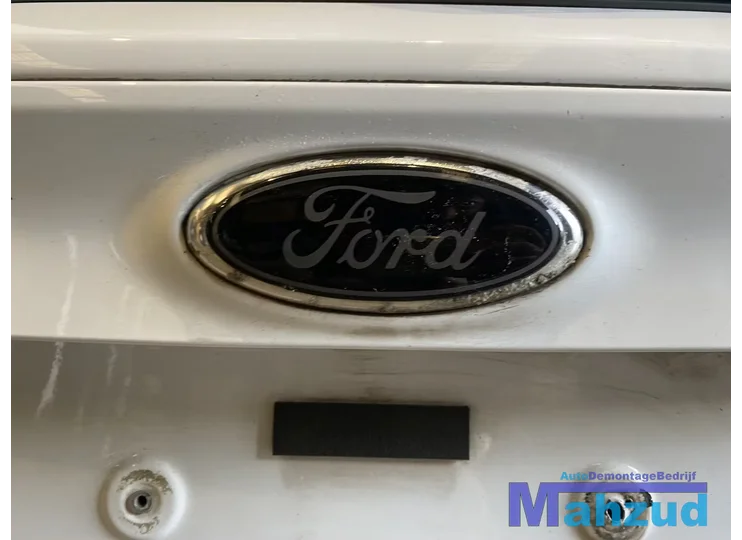 ford-focus-3-st-hatchback-wit-achterklep-20102018