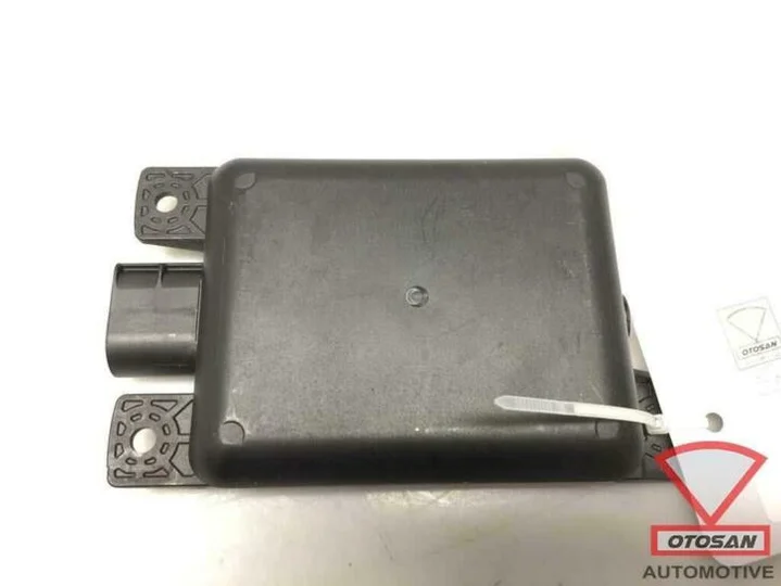 vw-golf-7-sharan-vag-side-assist-dodehoek-sensor-5q0907686