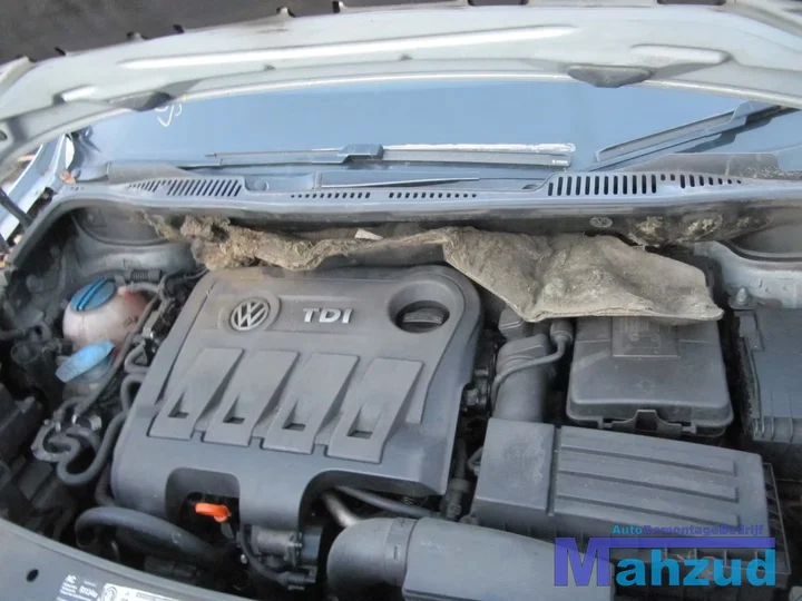 volkswagen-touran-16-tdi-motorblok-cay-cayc-motor — foto 16