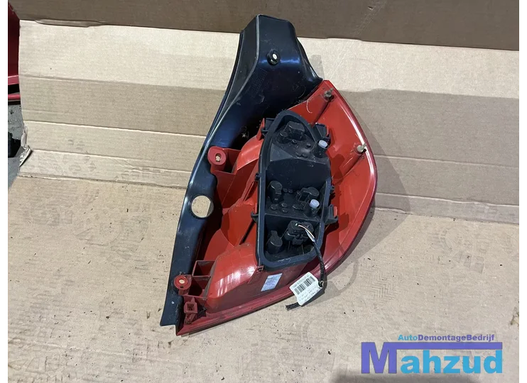 renault-clio-3-links-achterlicht-left-backlight-20052012