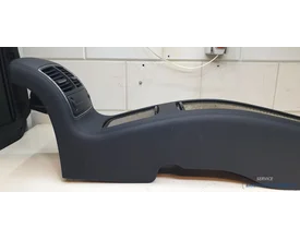 middenconsole-achterzijde-opbergvak-cls-w219-mercedes-2198600030-origineel-gebruikt-2004-2011 — foto 9