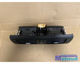bmw-1-serie-f20-f21-luchtrooster-dashboard-midden-20112019 — foto 2