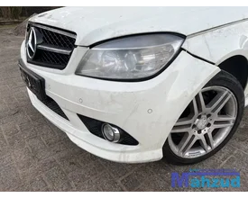 mercedes-c-klasse-w204-wit-650-voorbumper-20072011 — foto 2
