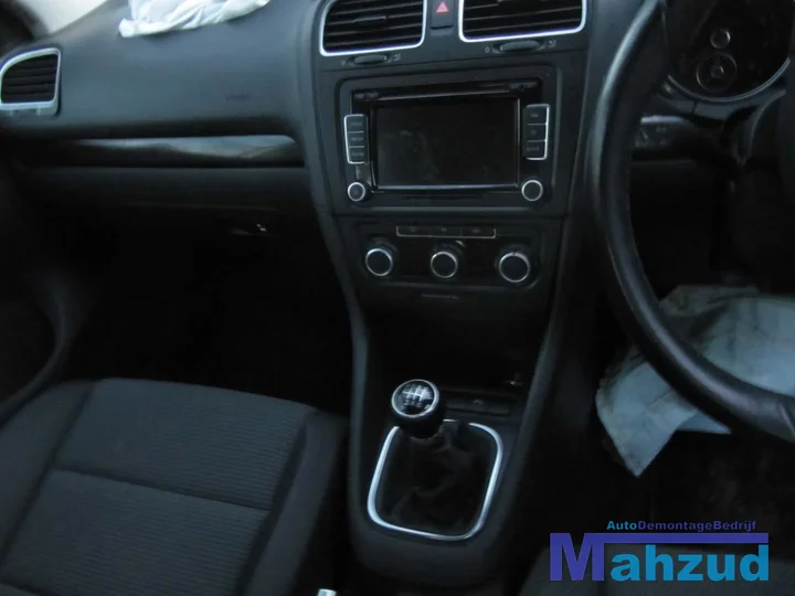 2010-volkswagen-golf-6-14-tsi-demontage-sloop-175 — foto 8