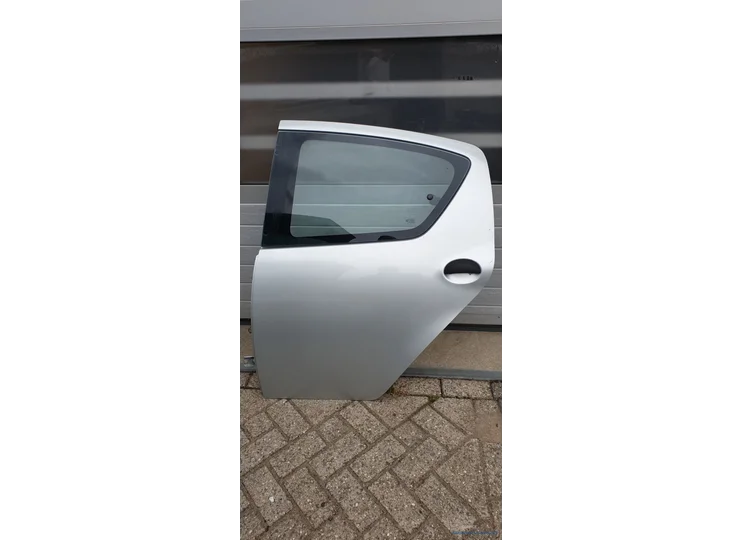 Tür LA Aygo Toyota links hinten 67113-0H010 KTB Fahrerseite silber original gebraucht 2005 / 2014