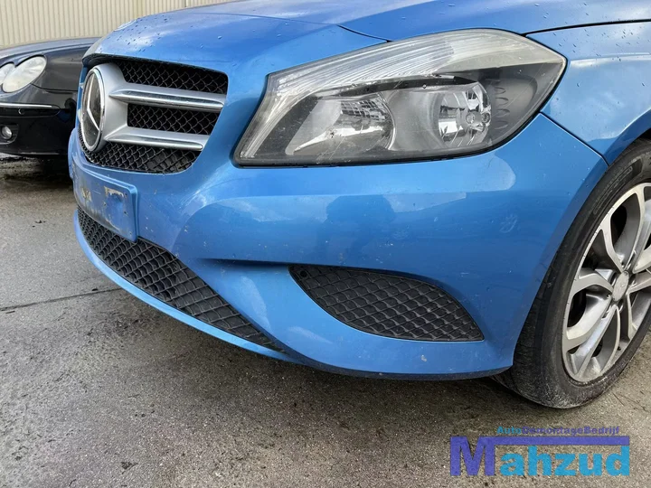 mercedes-a-klasse-w176-blauw-162-voorbumper-20122018 — foto 3