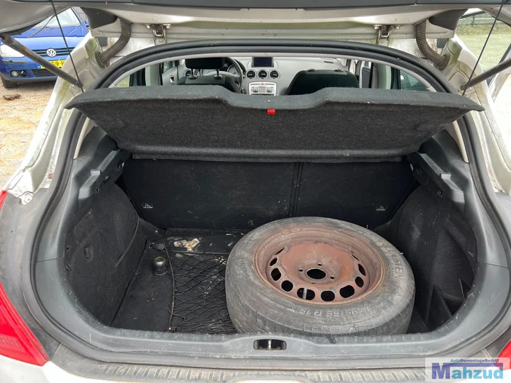 peugeot-308-1-16-16v-eps-zilver-ezrc-demontage-sloop-onderdelen — foto 16