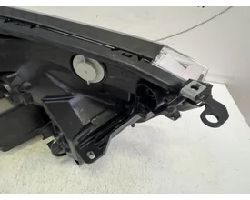toyota-rav-4-rav4-v-koplamp-links-2018 — foto 4