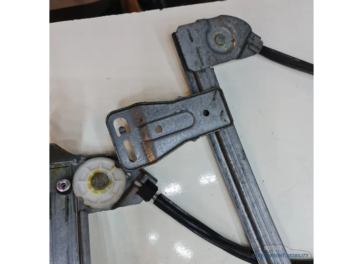 peugeot-307-cc-raam-mechanisme-motor-ruit-mechaniek-l118633a-links-voor-lv-origineel-nette-staat-gebruikt-coupe-cabrio-cabriolet-2003-2004-2005-2006-2007-2008-2009-barendrecht-mobility-service