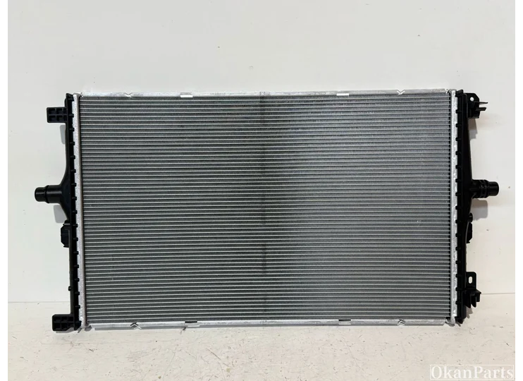 Tesla Model 3 Modell Y Kühler 1494175-00-A