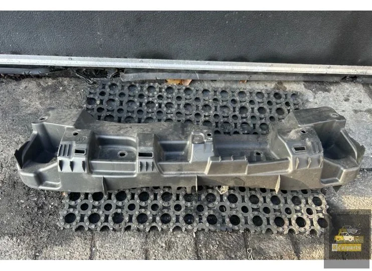Gril bovenbalk 52117-0H020 citroen c1 Peugeot 108 bumper