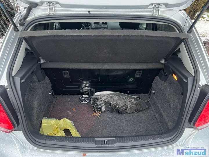 2010-vw-polo-6r-12-cgp-cgpb-la7w-zilver-demontage-onderdelen — foto 18