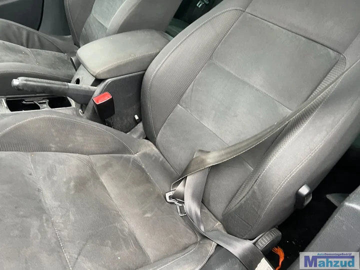 vw-golf-6-14-tsi-cavd-cav-kwb-motor-la5q-demontage-sloop-onderdelen — foto 26