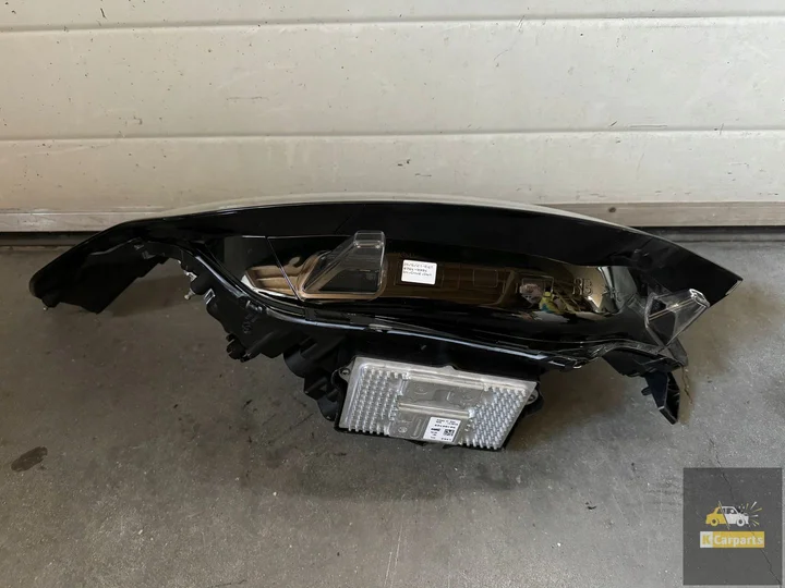 land-rover-discovery-v-5-16-volledig-ledlamp-rechts — foto 4