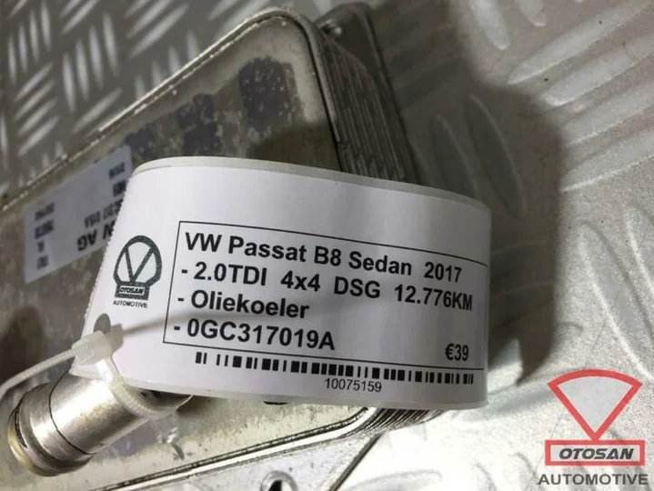 vw-passat-b8-2017-2.0tdi-oliekoeler-olie-koeler-0gc317019a — foto 2