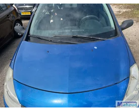 renault-clio-3-blauw-tei45-motorkap-2005-2010