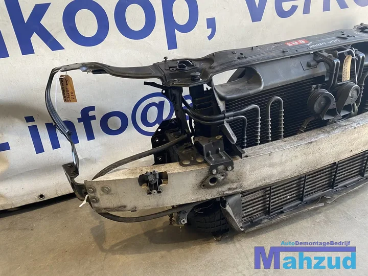 mercedes-cklasse-w203-22-diesel-voorfront-compleet-20002007 — foto 2