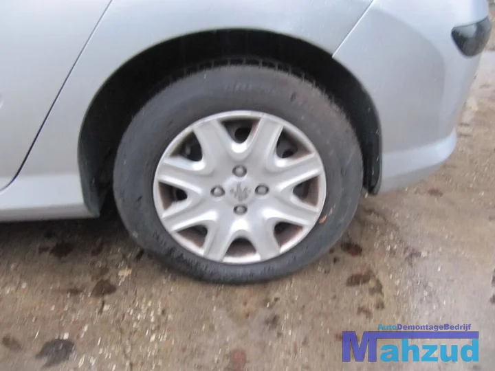 2010-peugeot-308-16-16v-vti-demontage-sloop-229 — foto 22