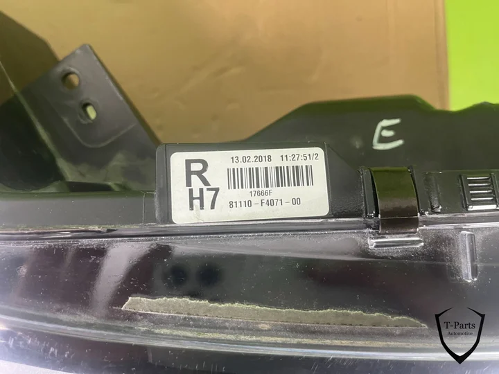 toyota-chr-koplamp-rechts-lamp-81110f407100 — foto 3