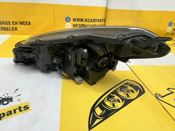toyota-yaris-koplamp-rechts-origineel-koplamp-led — foto 7