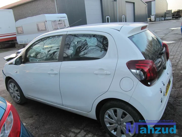 2016-peugeot-108-10-demontage-sloop-170 — foto 4