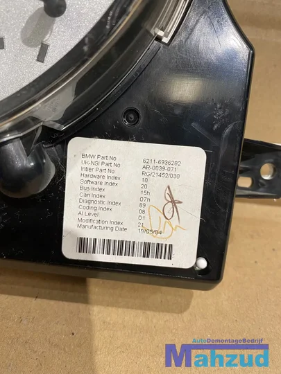 mini-cooper-r50-r53-16-s-instrumentenpaneel-km-teller-uk — foto 2