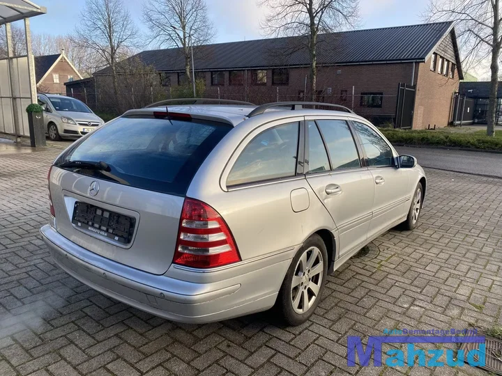 mercedes-cklasse-combi-s203-zilver-c775-achterbumper-20012007 — foto 3