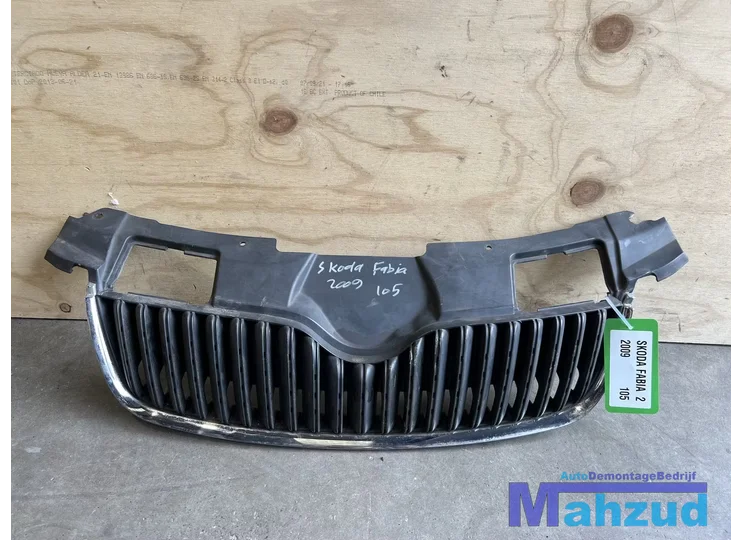 SKODA FABIA 2 5J grille gril 2006-2014