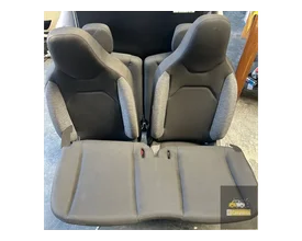 toyota-aygo-x-stoelen-set-bekleding-hoogte-verstelbaar — foto 3