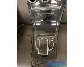 mercedes-w205-c205-r205-c-klasse-middenconsole-zwart-metallic — foto 3