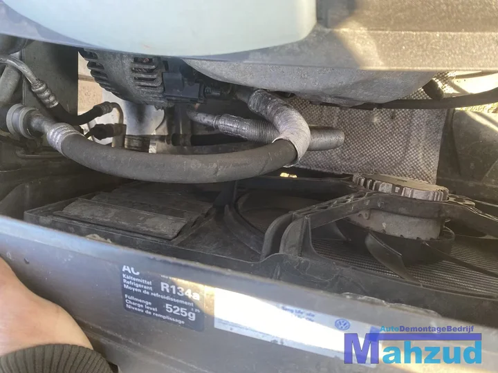 vw-golf-5-16-fsi-voorfront-front-met-koelerpakket-koelerset — foto 4