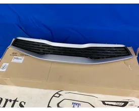kia-stonic-grille-voorbumper-rooster-bumper-gril-86350h8400 — foto 3