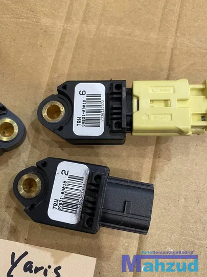 toyota-yaris-p9-airbag-crash-sensor-links-rechts-voor-achter — foto 3