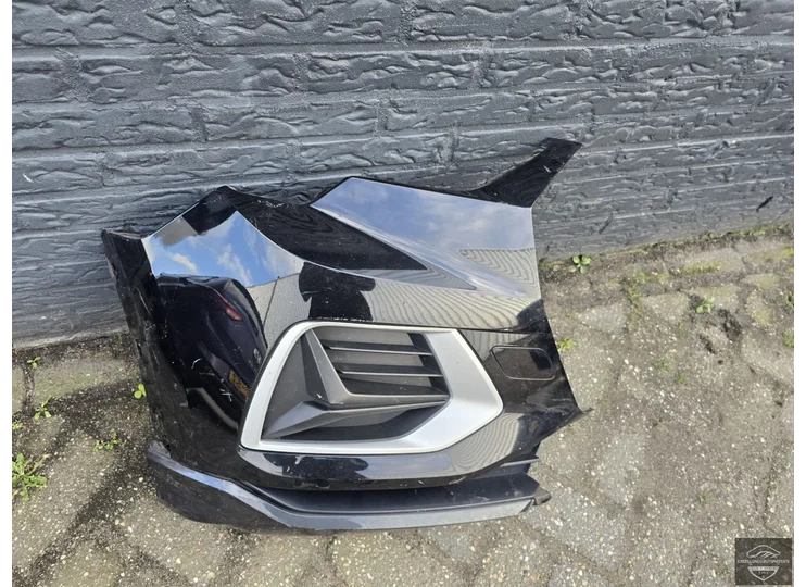 Audi Q3 83A 19+ Voorbumper Bumper Hoek Rechts 83A807438 Origineel!