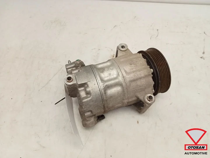 ford-fiesta-mk8-aircopomp-jx6119d629hb