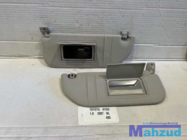 toyota-aygo-rechts-links-zonnescherm-20052014 — foto 2