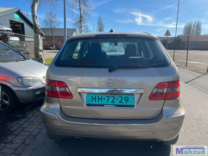 mercedes-b-klasse-b150-brons-791-demontage-sloop-onderdelen — foto 5