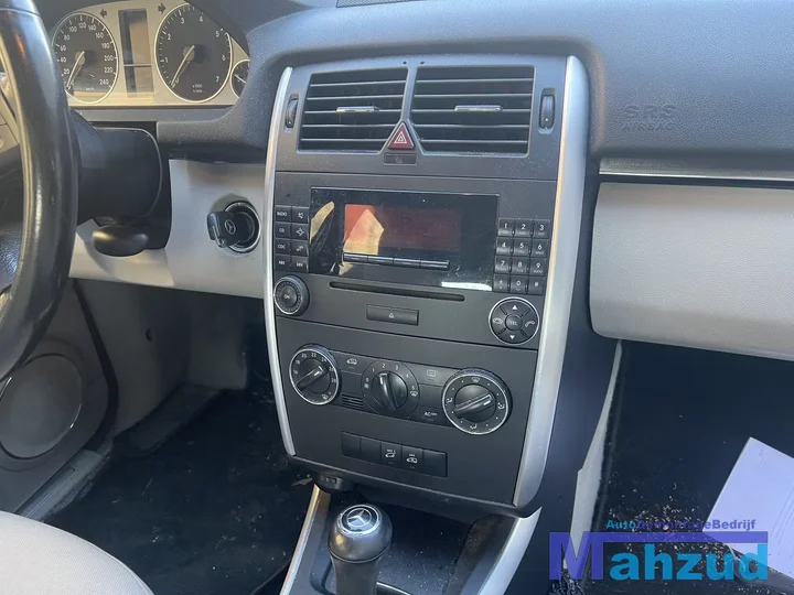 mercedes-b-klasse-w245-20-blauw-375-onderdelen-266960-motor — foto 22