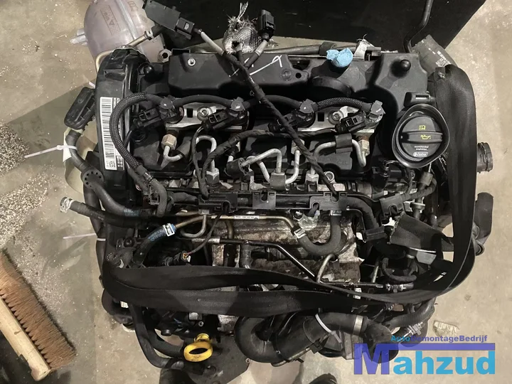 vw-golf-7-seat-leon-a3-octavia-16-tdi-motorblok-clh-engine — foto 6
