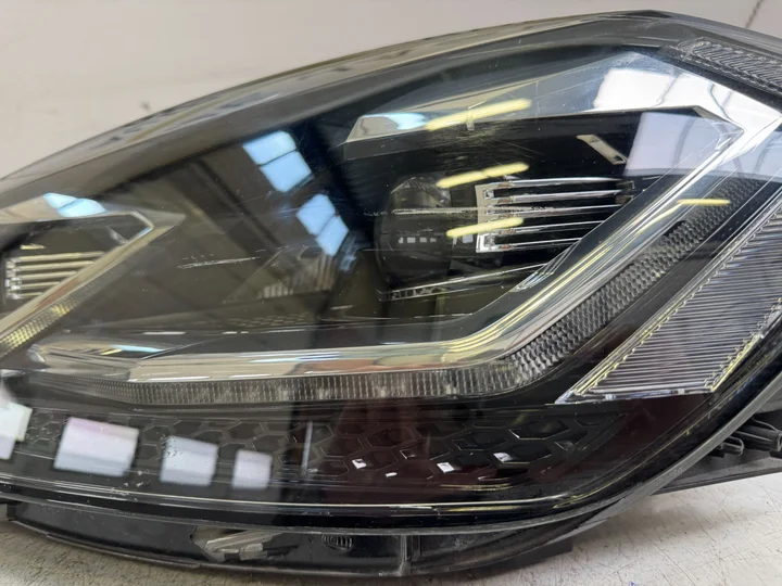 vw-golf-7-facelift-75-vol-led-koplamp-links-5g1941059 — foto 4