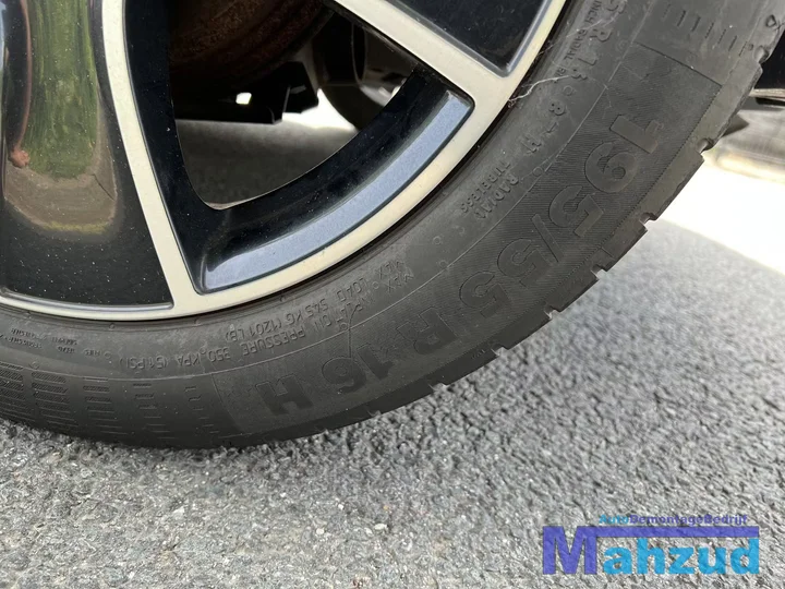 2016-renault-clio-4-onderdelen-grijs-tekng-demontage — foto 36