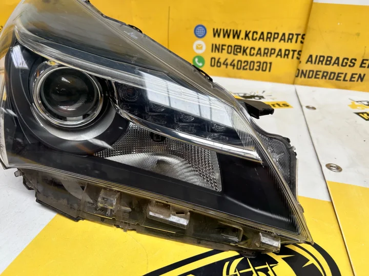 toyota-yaris-koplamp-rechts-origineel-koplamp-led — foto 2