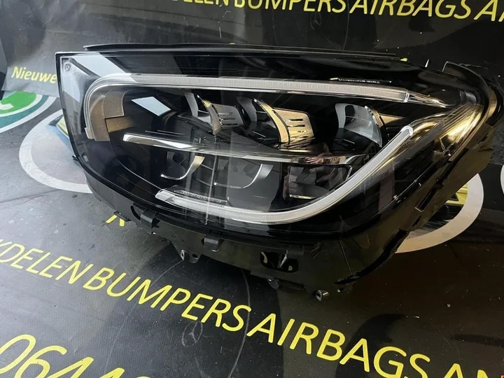 koplamp-glc-facelift-w253-vol-led-links — foto 12