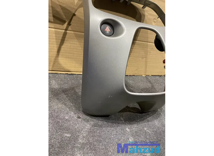 peugeot-108-grijs-middenconsole-radioframe-alarm-schakelaar