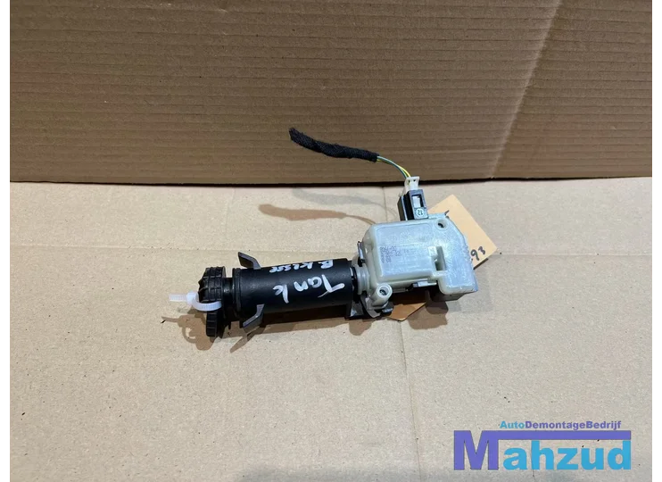MERCEDES B-KLASSE W245 Tankklep vergrendelingsmotor A2038201997 2005-2011
