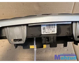 opel-zafira-b-grijs-opc-middenconsole-kachel-paneel-20052011 — foto 3