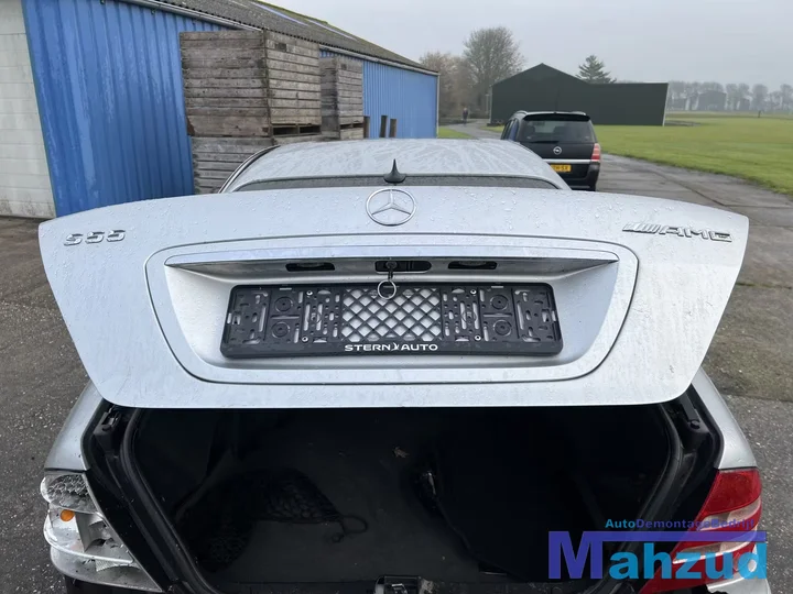 2000-mercedes-s-klasse-w220-s-55-amg-113986-zilver-744-onderdelen — foto 18