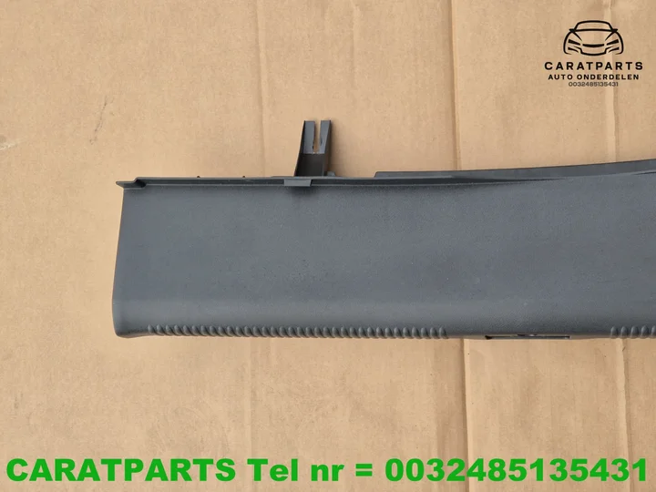 8t0863471-audi-a5-bekleding-afsluitplaat-a5-coupe-cabrio — foto 3